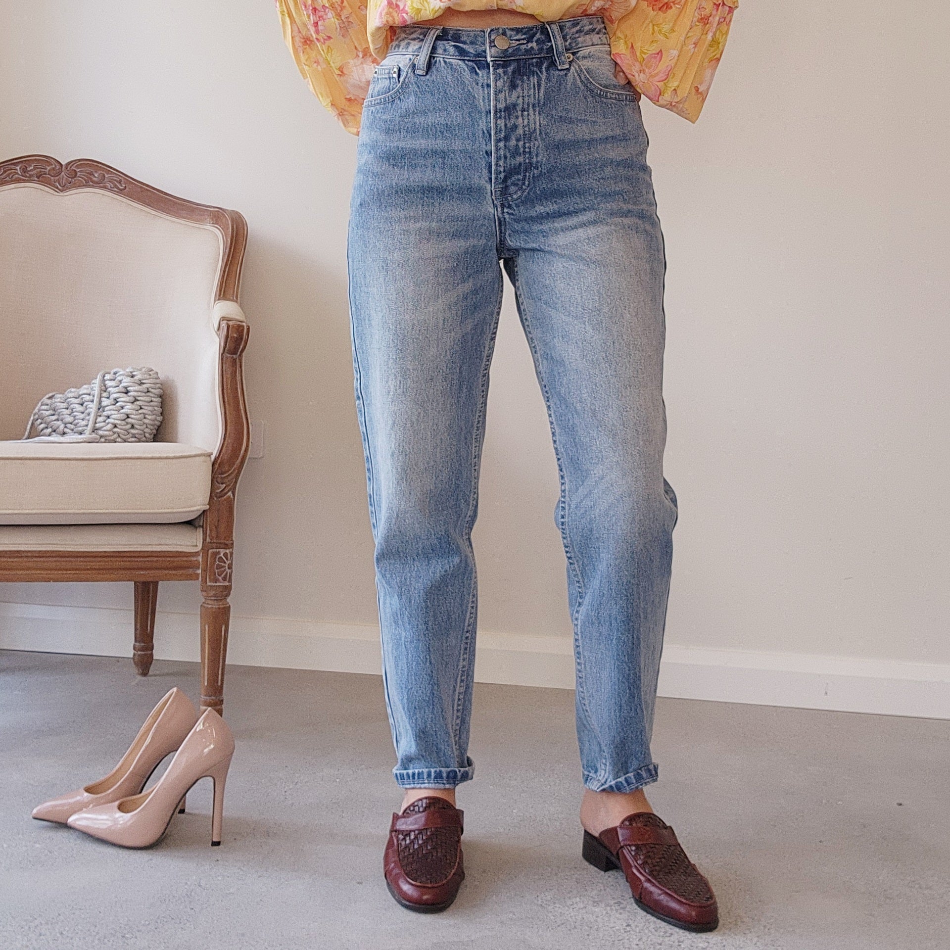 Secondhand Assembly Label vintage wash medium blue denim jeans, size 10.