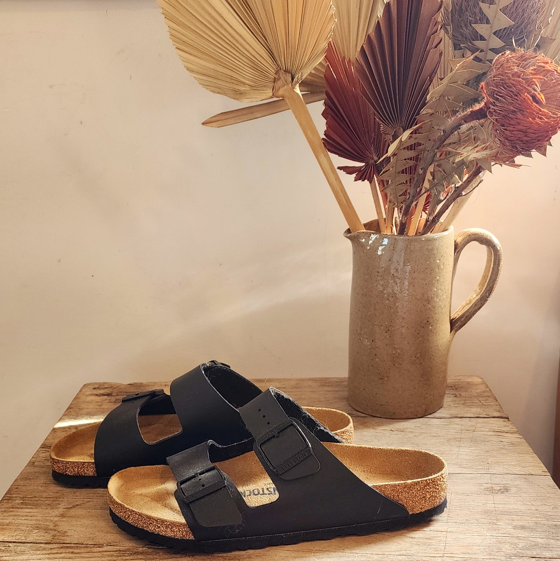 Vegan Birkenstocks Arizona brand new, black.