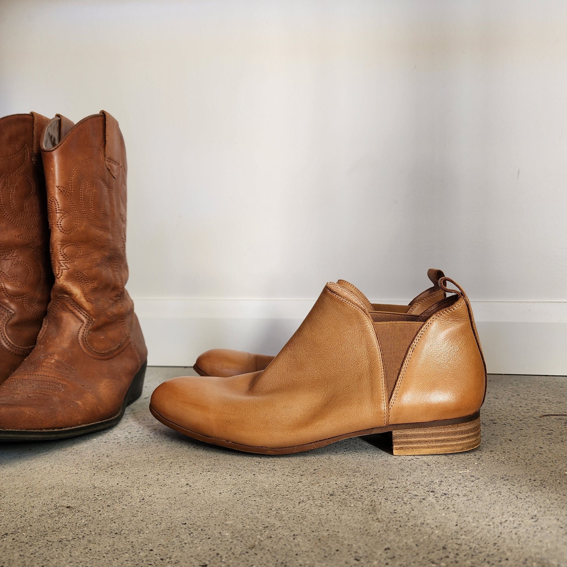 Tan leather ankle boots, Django & Juliette