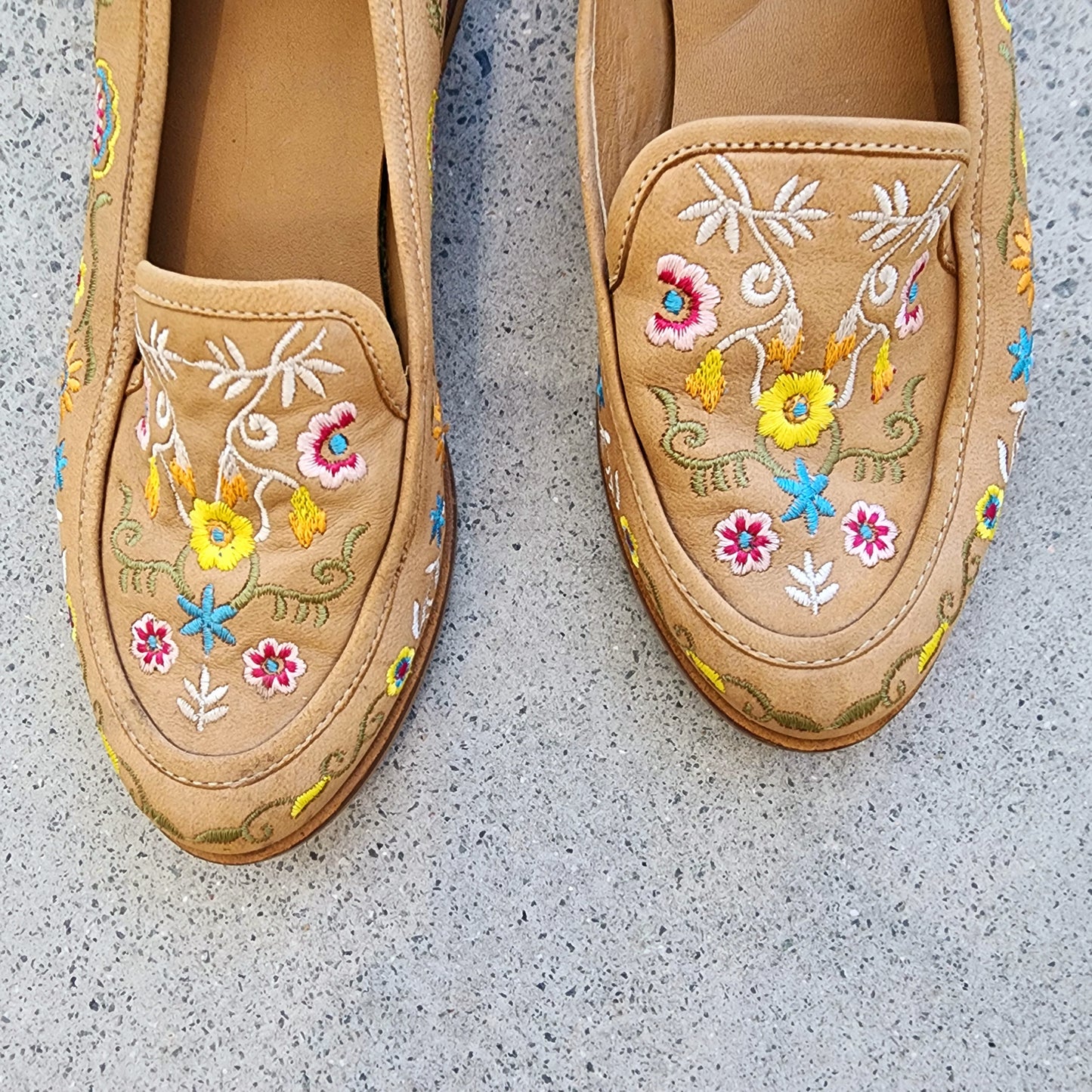 Wittner Shanelle Embroidered Floral Loafer 37