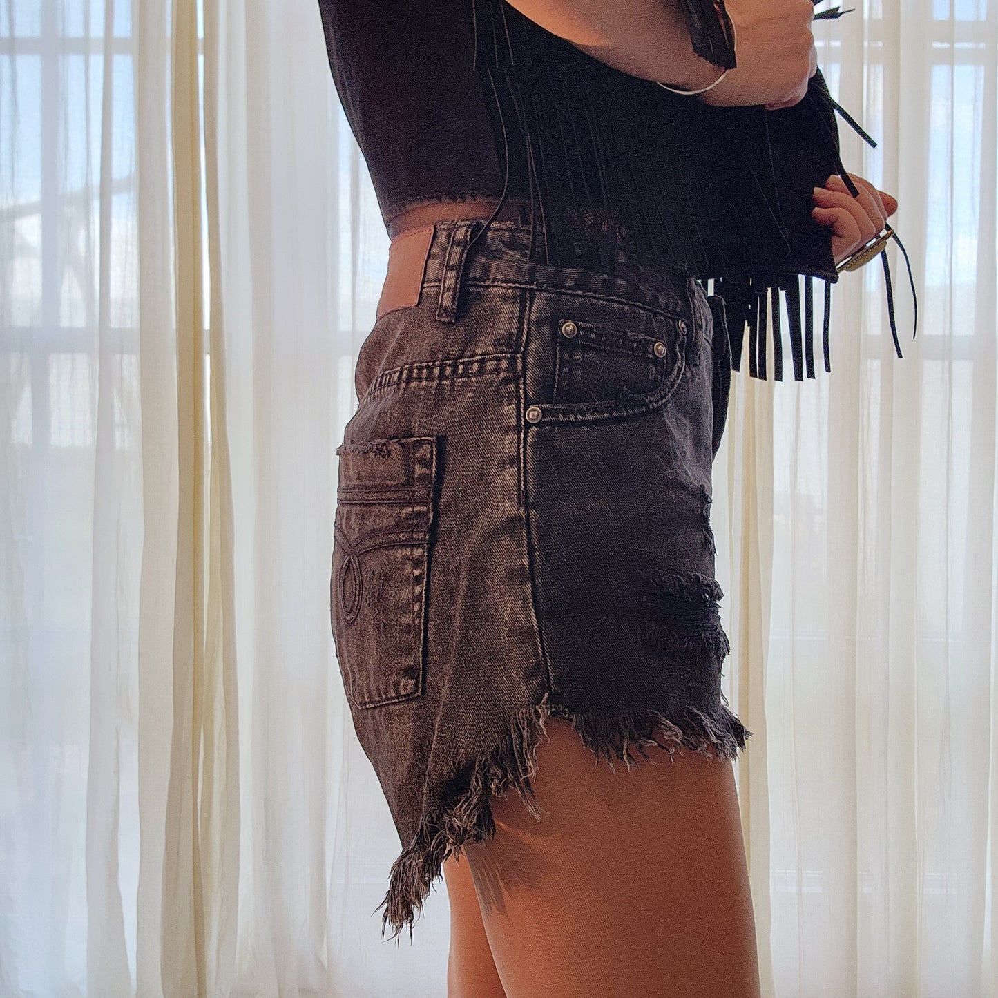 One Teaspoon charcoal Hawks, distresssed denim shorts in a size 28/10au. great worn condition. Available online at wilsonavenue.au