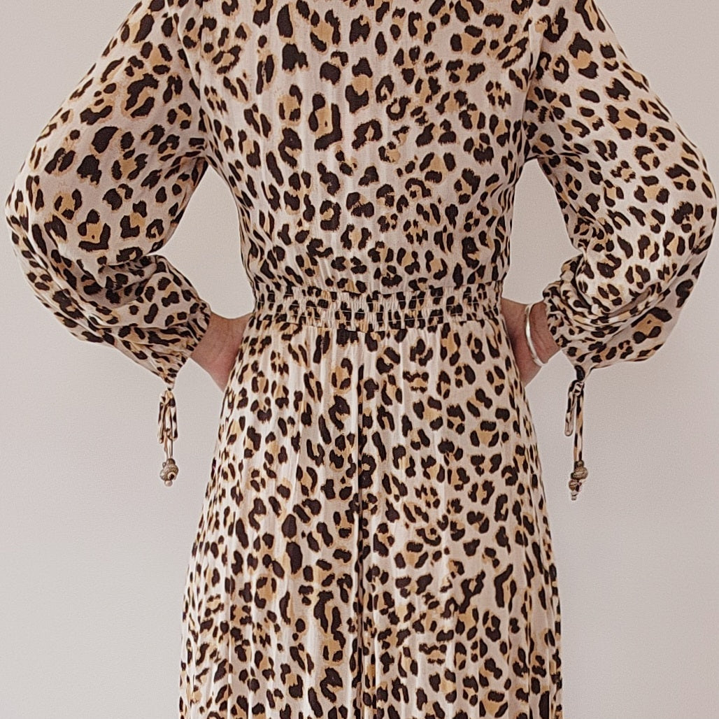 Kivari Bellini Dress in animal print in wonderful condition xxs