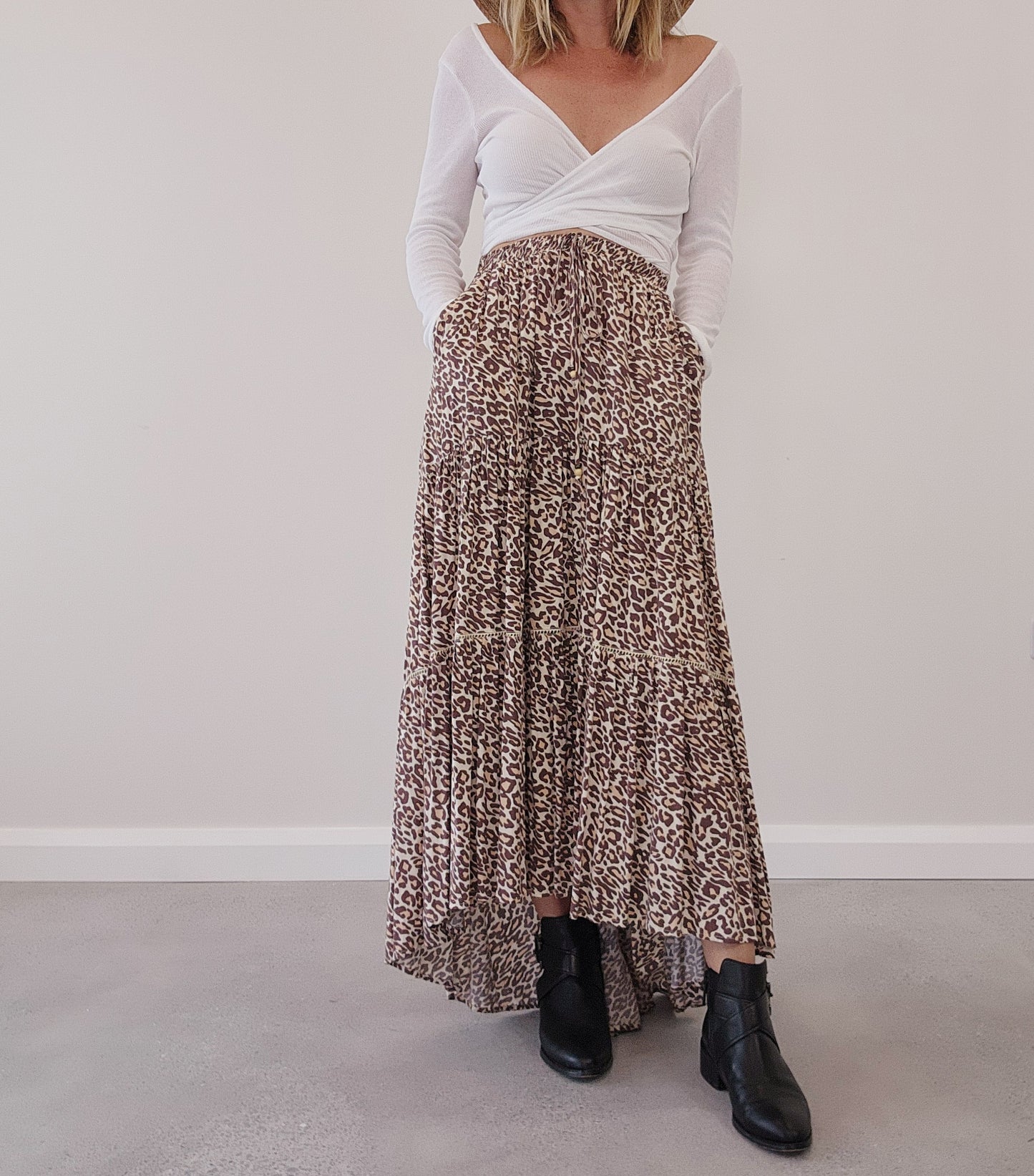 Kivari Alena high low skirt, in leopard print size 6