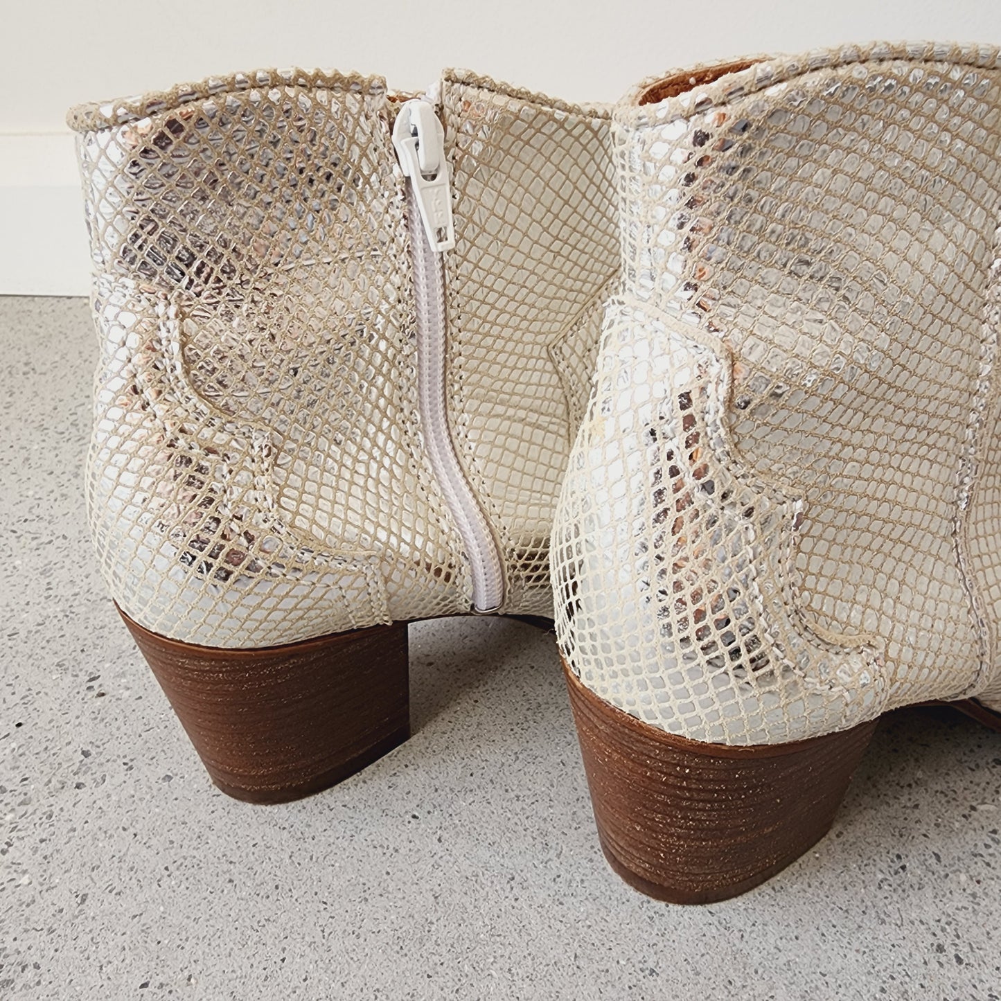 Silver western style snake print ankle boots by Melbourne designer Maya Mcqueen. Silver size 7-7.5