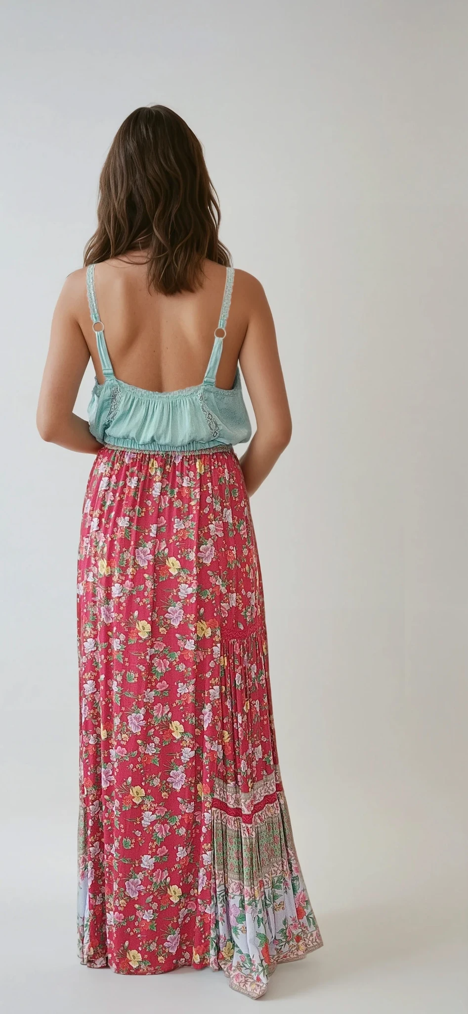 Tulle & Batistered Ravennah floral maxi skirt. Lovely lightweight style, perfect for packing. Available online in size M at wilsonavenue.au