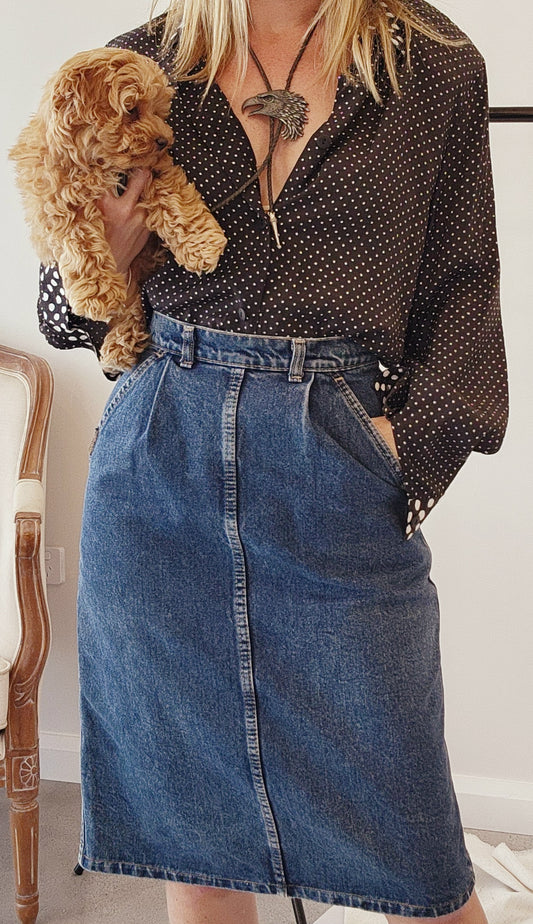Vintage 80's knee length denim skirt with pockets, size 8. Available online at wilsonavenue.au