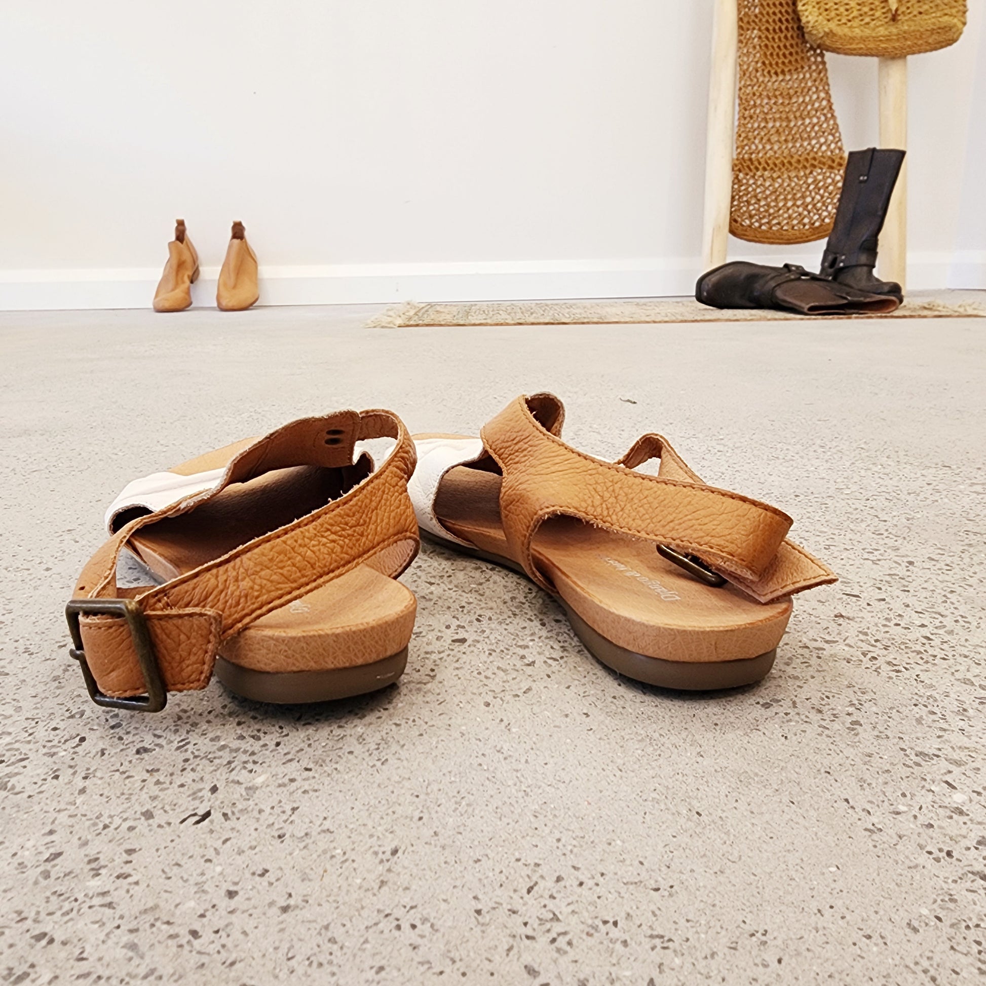 Secondhand sandals for sale at wilsonavenue.au size 36