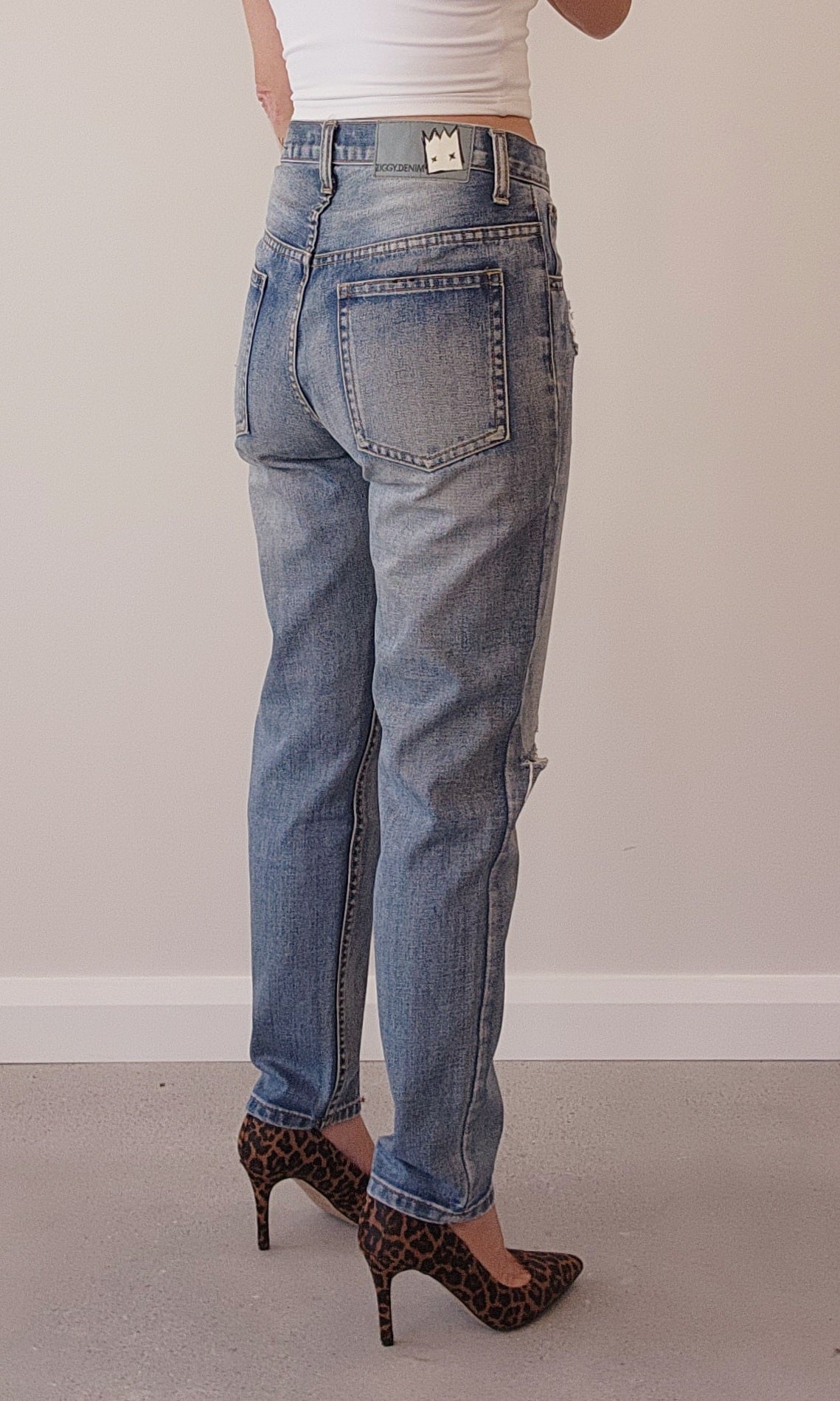 Ziggy denim jeans. Medium wash distressed denim jeans