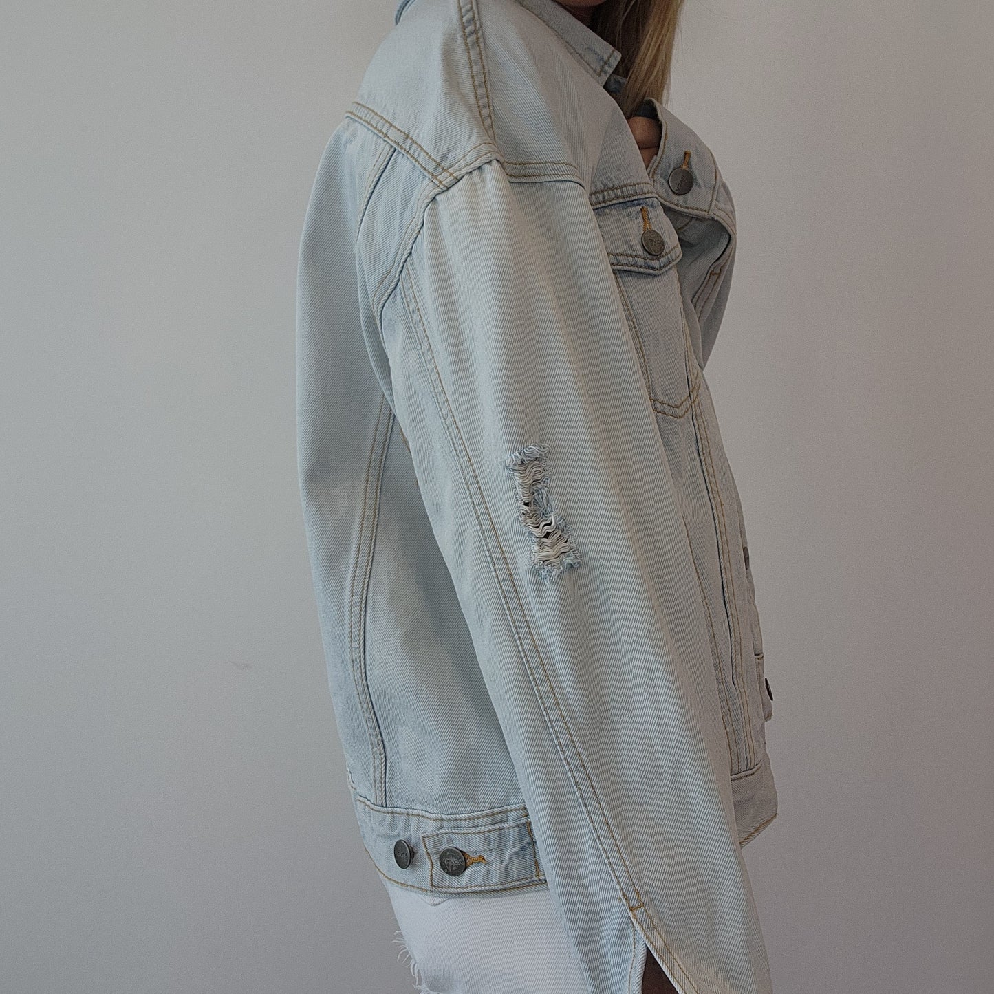 RVCA secondhand distressed light wash denim jacket
