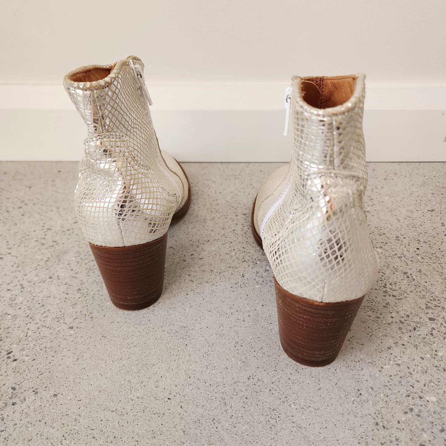 Silver western style snake print ankle boots by Melbourne designer Maya Mcqueen. Silver cowgirl boots size 7-7.5