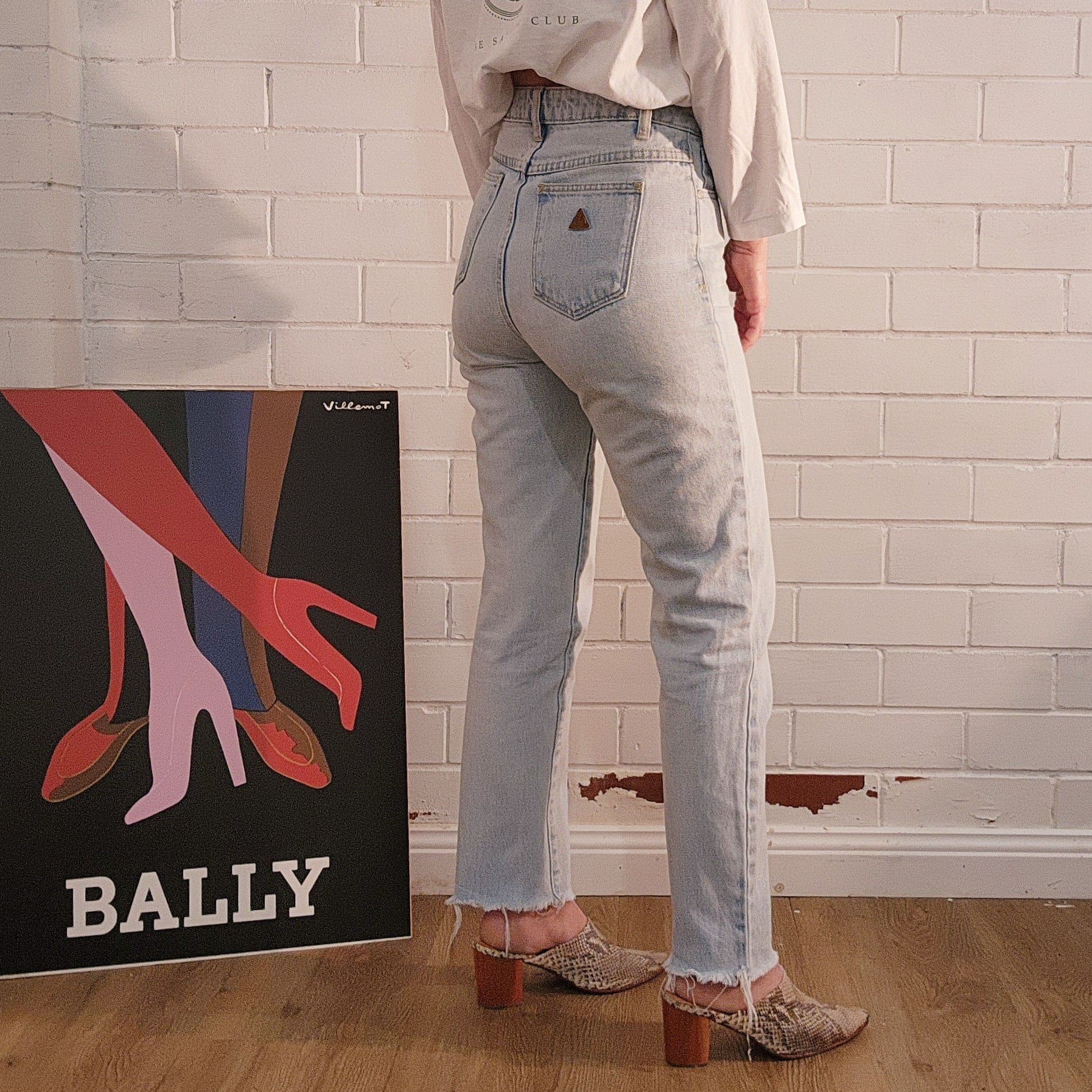 Abrand 94 high slim jeans, size 27/9. Light wash frayed hem blue denim jeans