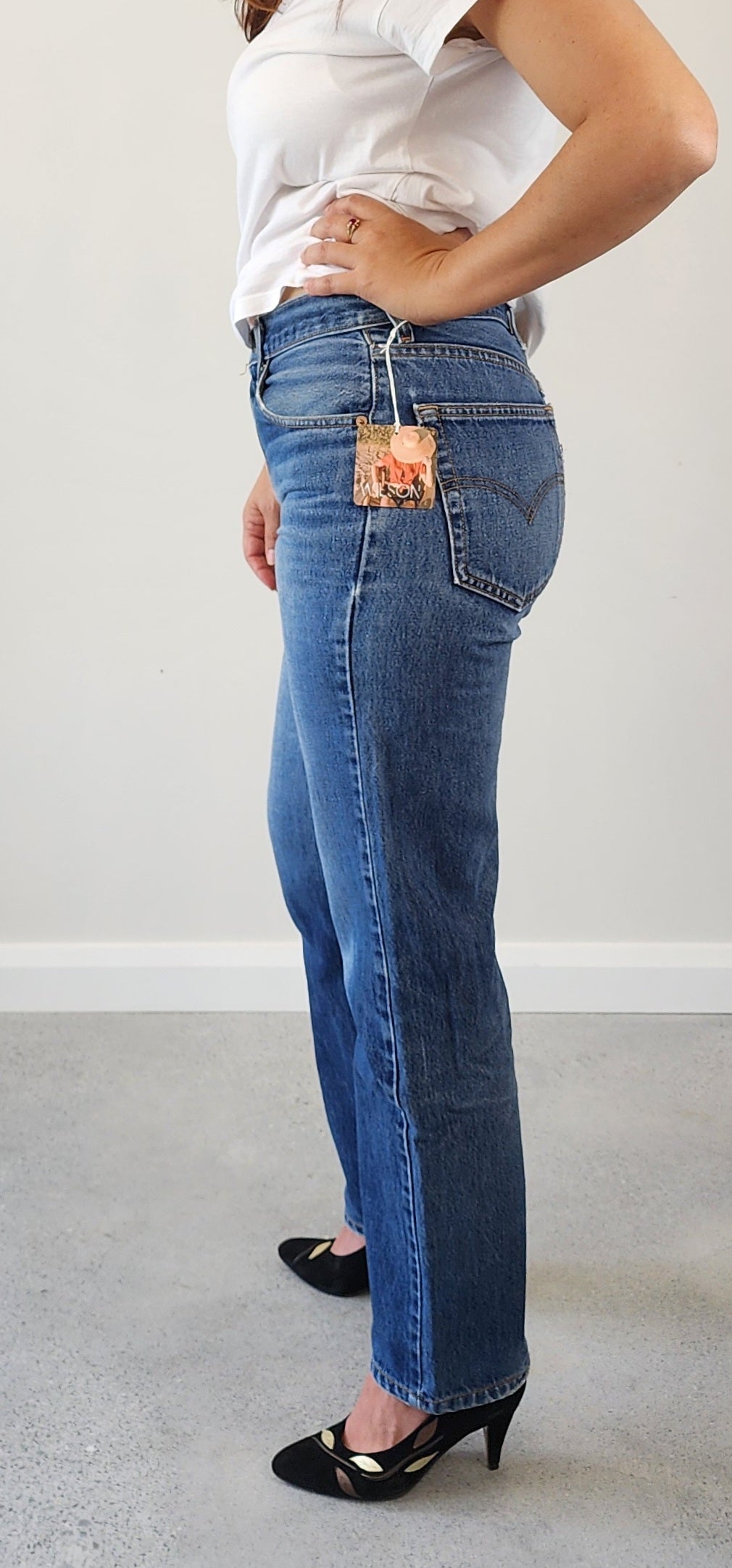 Secondhand Levi midrise jeans, 504's size 11, Distressed jeans