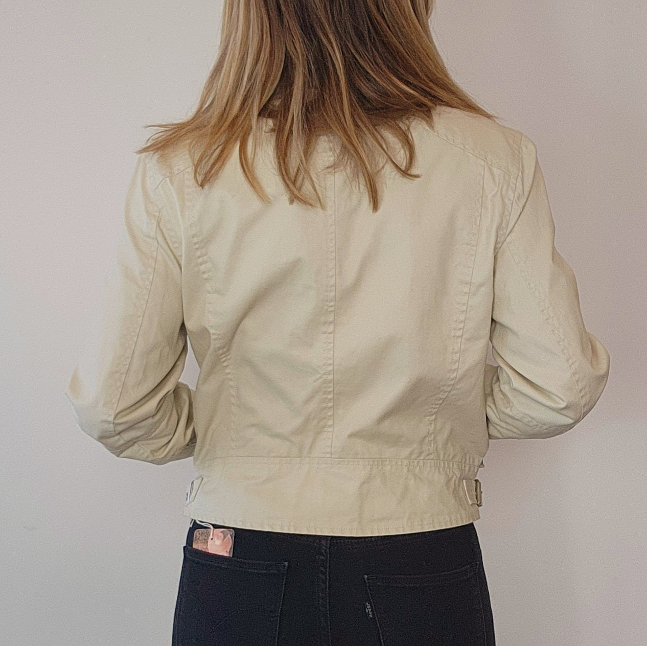 Secondhand cropped cream Levi Strauss jacket size M