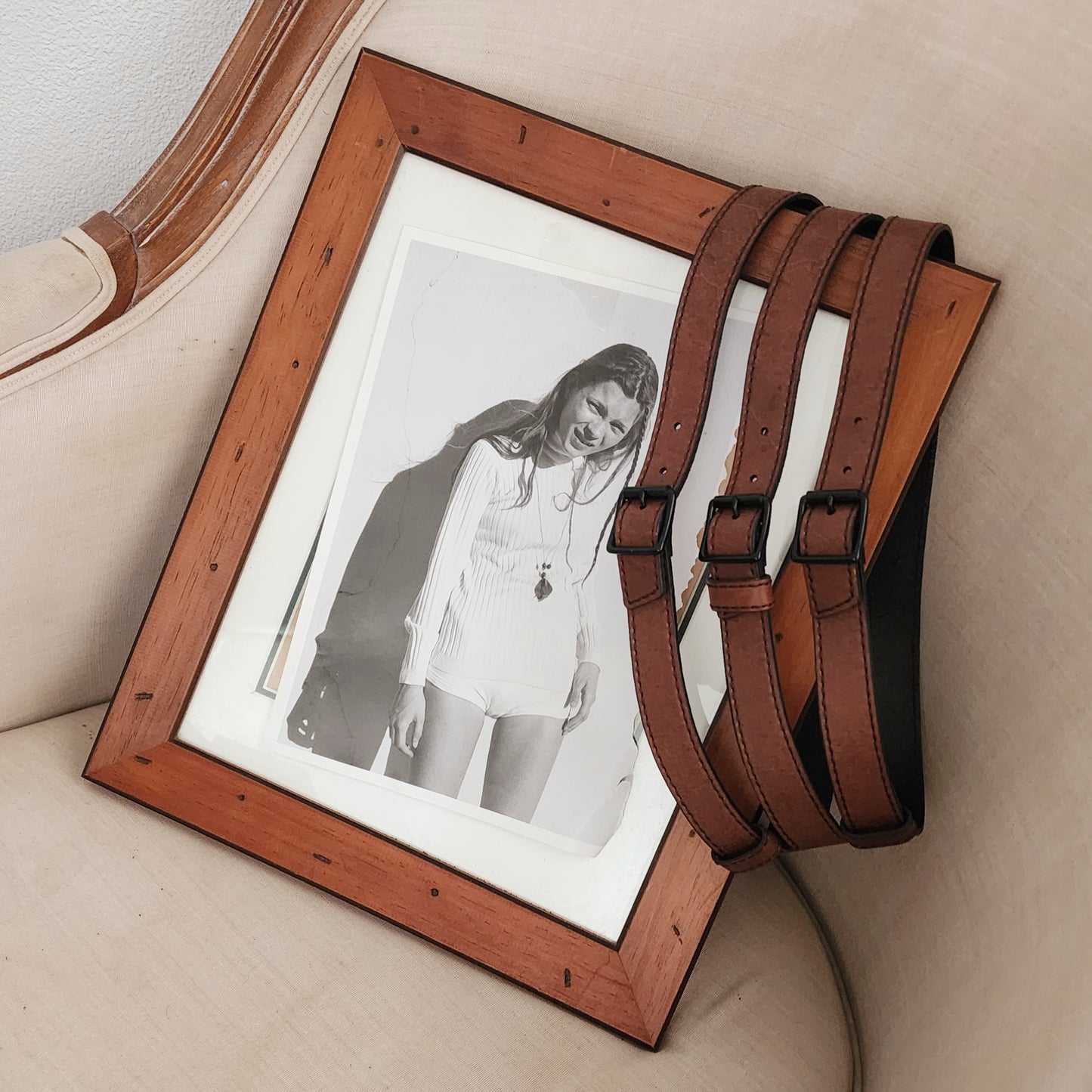 Country Road triple buckle leather belt in excellent condition