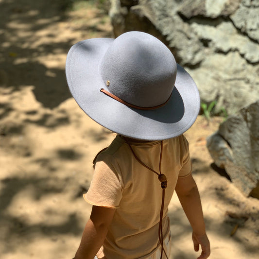 Shayd Mini Stone Oval Top
