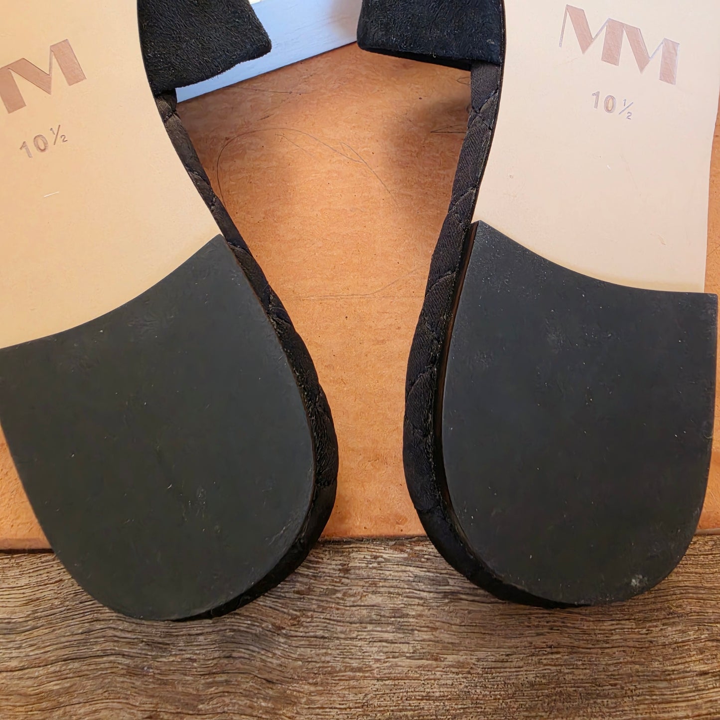 Mara and Mine Estrella slides sole view size 10.5 showing minimal wear