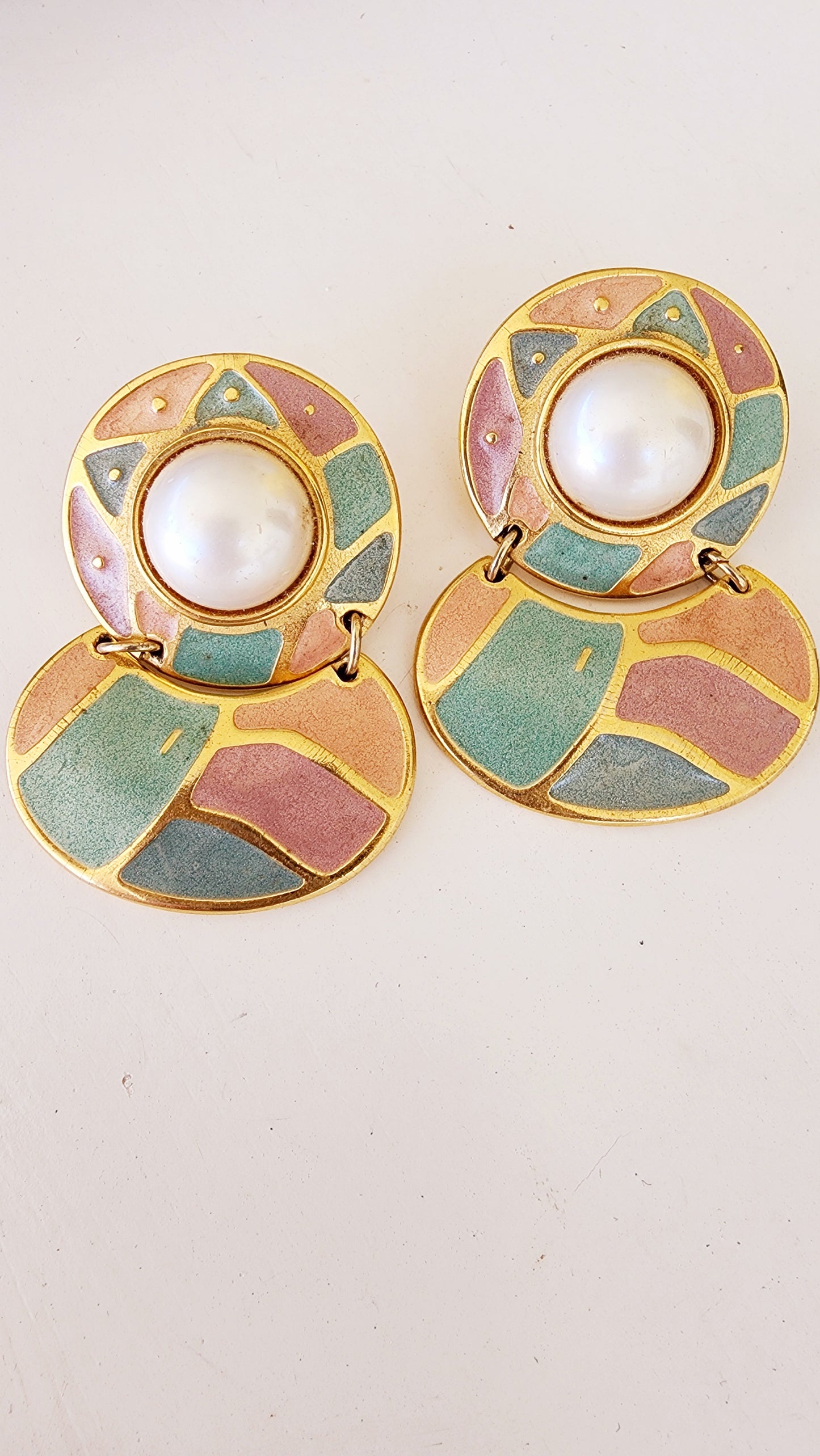 Front view of vinatage Berebi pastel enamel earrings with faux pearls.